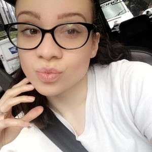 Meet your Posher, Chanel